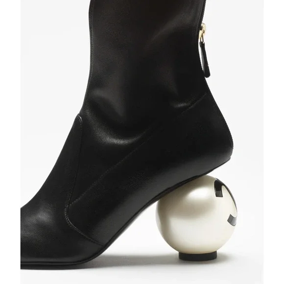 Chanel 25K Black White Pearl Ball Heel CC Logo Stretch Leather Calf Boots 37.5 - Picture 16 of 16